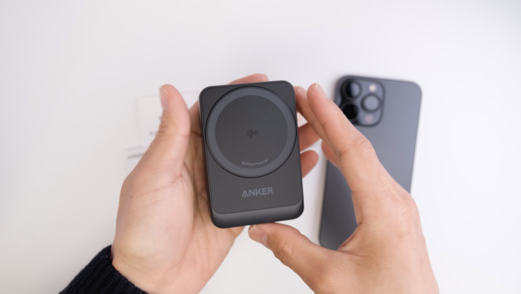 Anker MagGo Wireless Charging Station (Foldable 3-in-1)デザイン